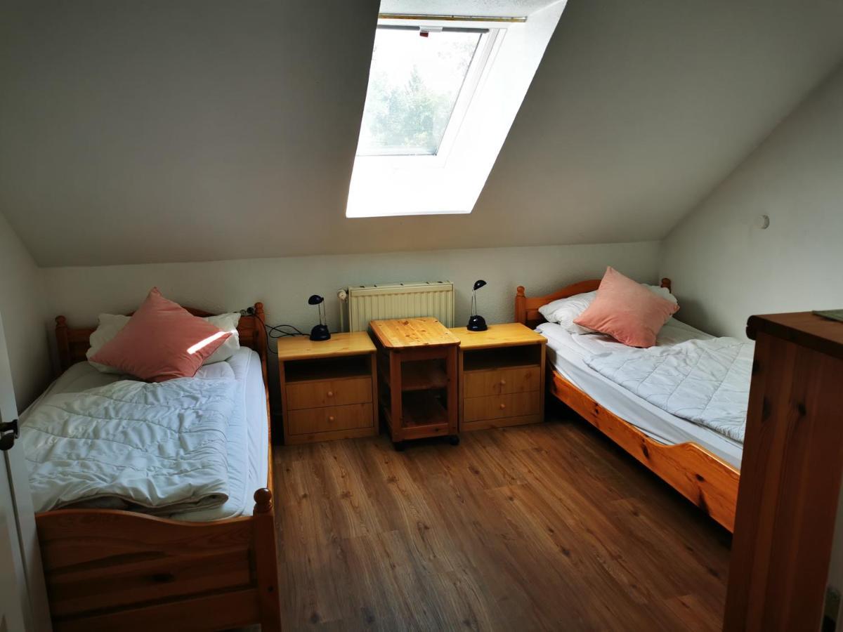 Ferienwohnungen Und Ferienhaus Im Nixenweg 霍瓦赫特 外观 照片