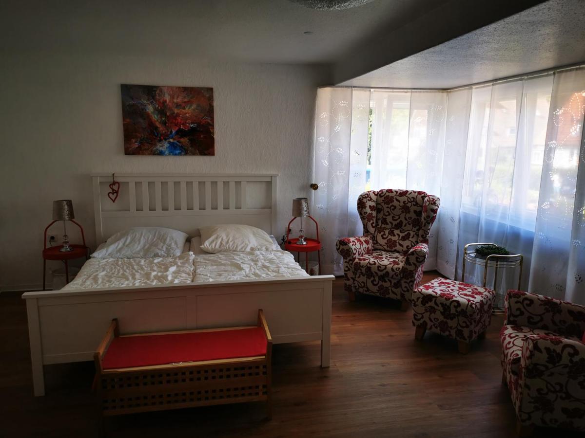 Ferienwohnungen Und Ferienhaus Im Nixenweg 霍瓦赫特 外观 照片