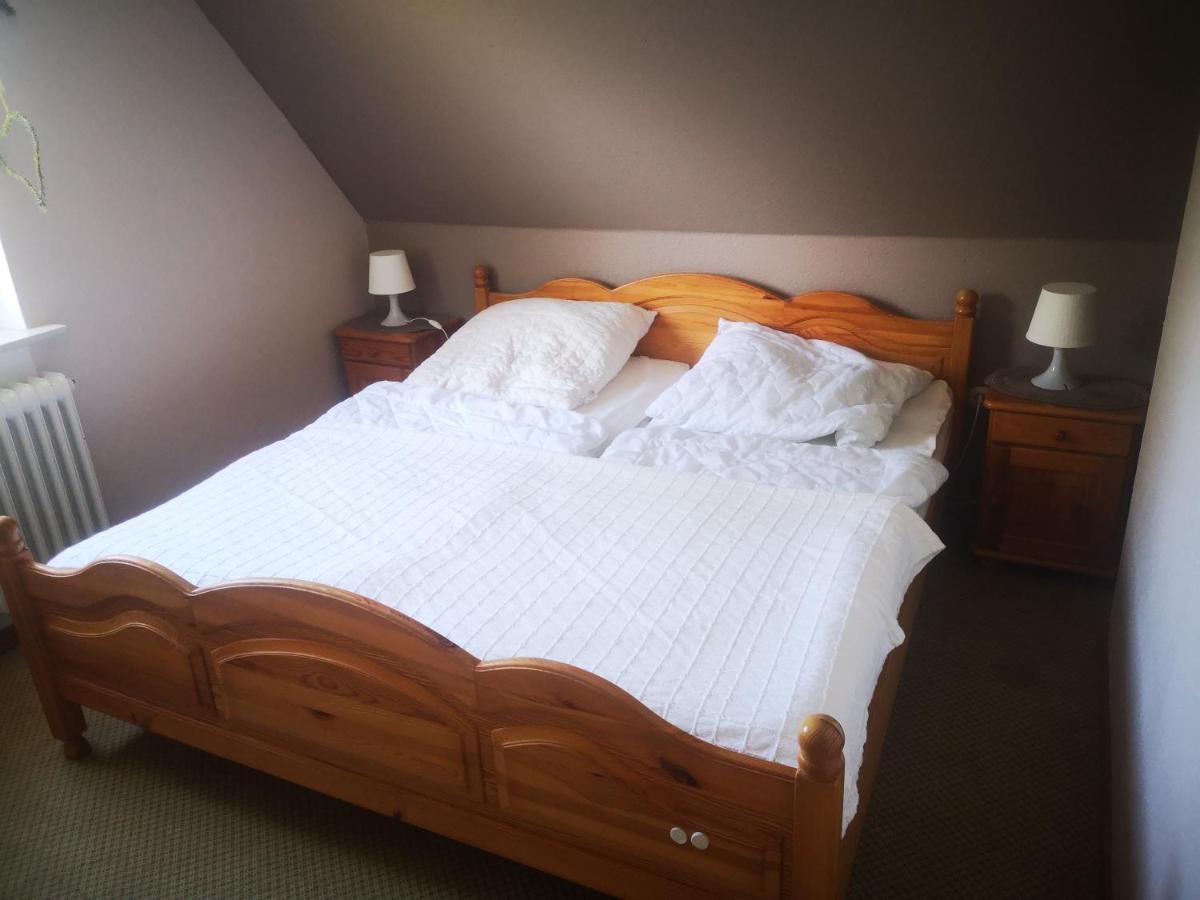 Ferienwohnungen Und Ferienhaus Im Nixenweg 霍瓦赫特 外观 照片