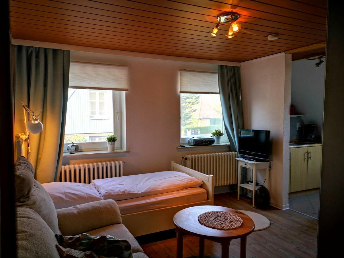Ferienwohnungen Und Ferienhaus Im Nixenweg 霍瓦赫特 外观 照片